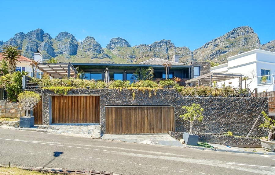 12 Bedroom Property for Sale in Bakoven Western Cape